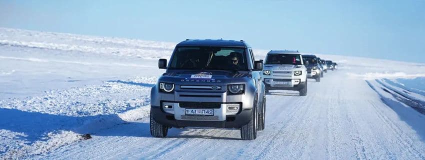 Land Rover Defender: